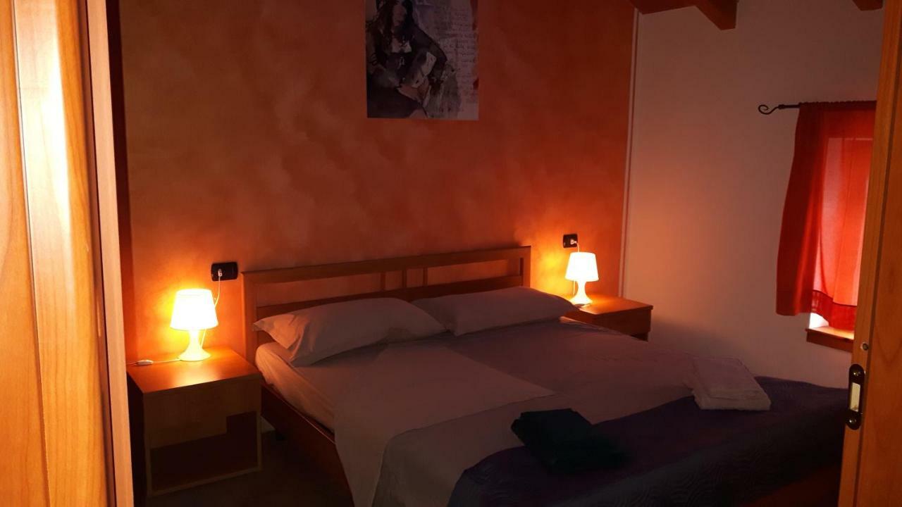 Appartamento Casa vacanze Ca' Manara Stazzona Esterno foto